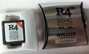R4 SDHC Карта за DS и DS Lite / RTS Lite Silver