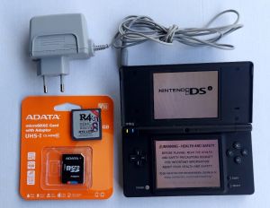 Nintendo DSi Red + R4i RTS карта с 300 инсталирани игри # Втора Употреба